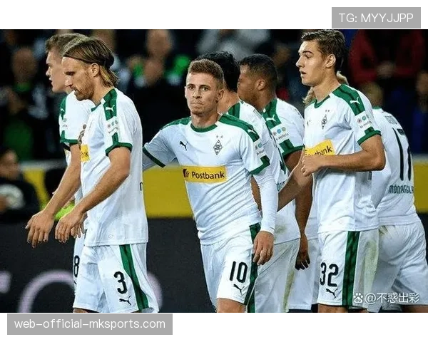 法兰克福经济创新支撑战术革新 双线作战下轮换策略成效显著